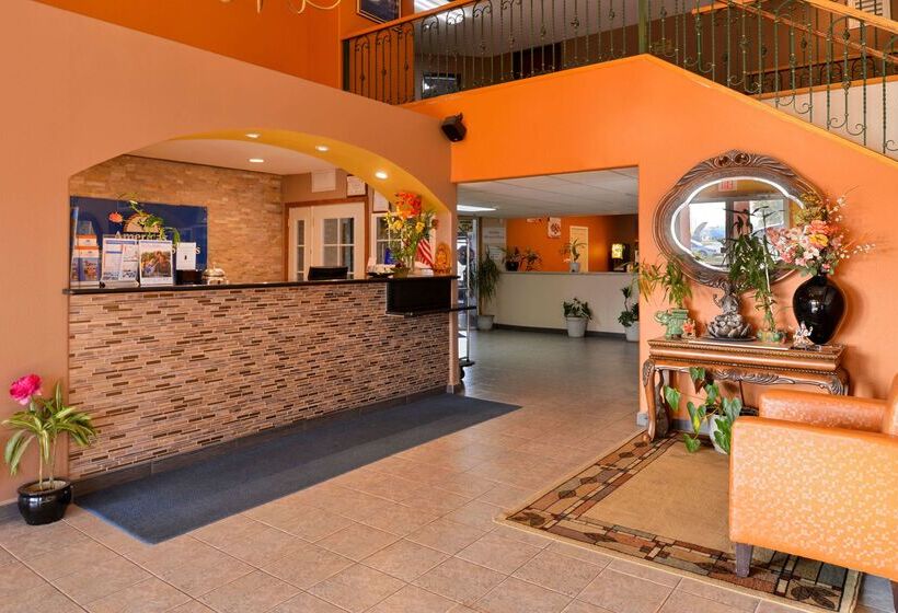 Отель Americas Best Value Inn & Suites Madera