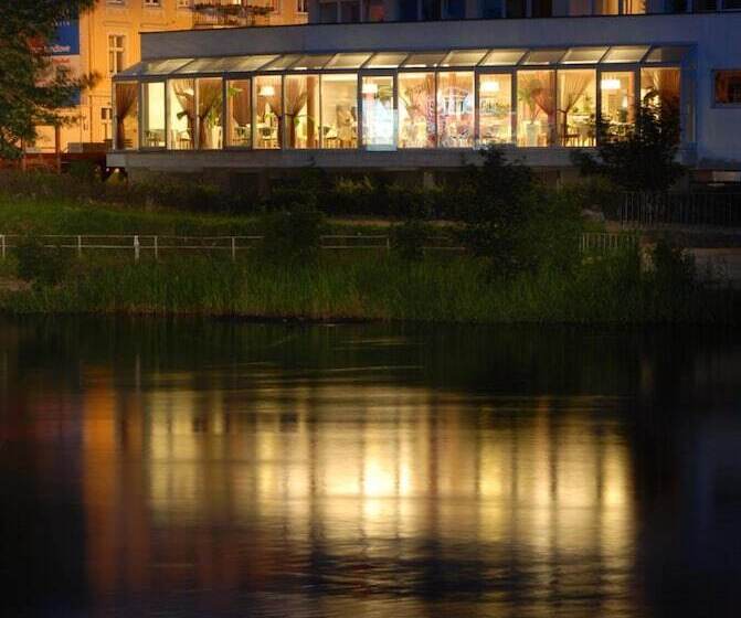 Отель Apartamenty Nad Parsętą Szpitalna 7