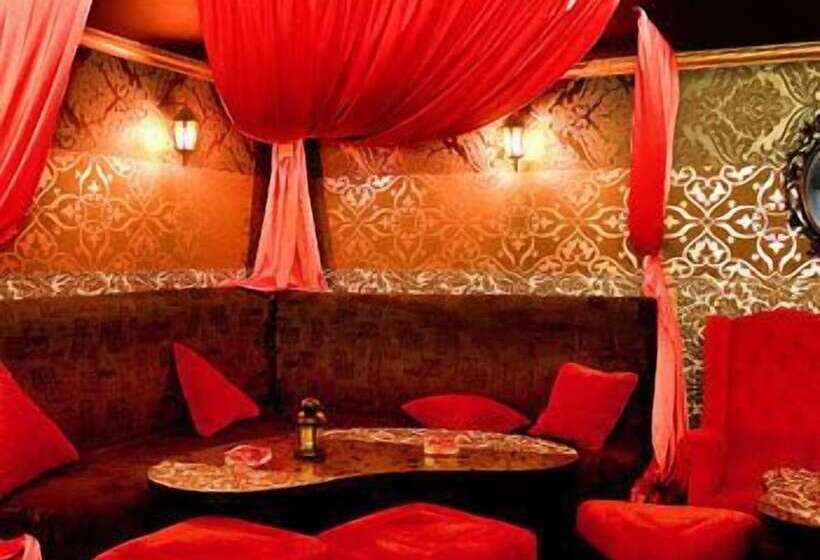 هتل Ara   Dancing Club Restauracja Ara