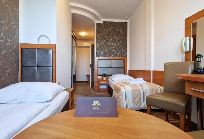 هتل Ara   Dancing Club Restauracja Ara