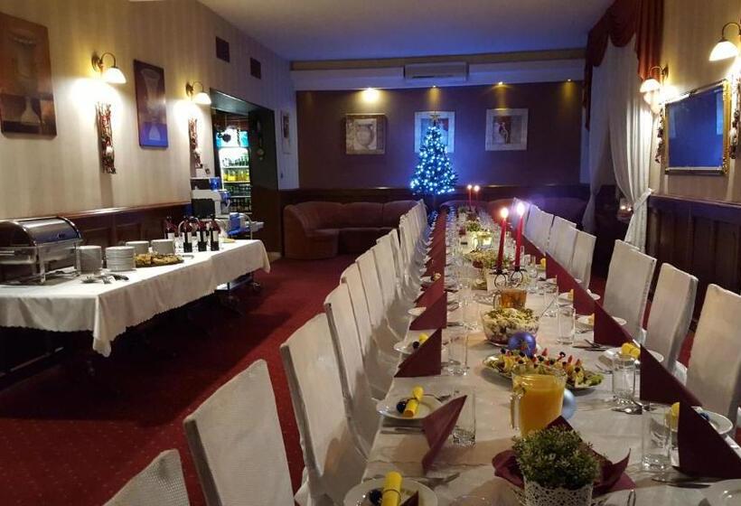 בית מלון כפרי Atena