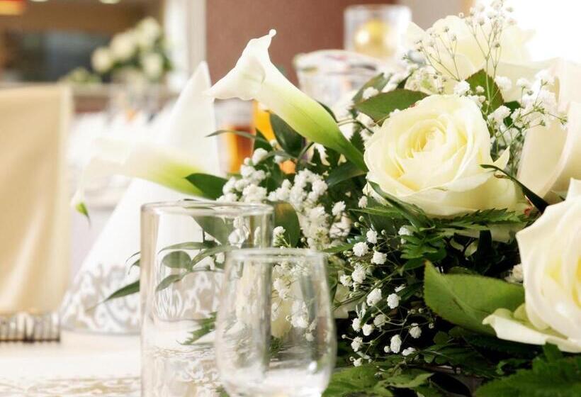 ホテル Austeria Conference & Spa