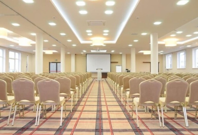 ホテル Austeria Conference & Spa