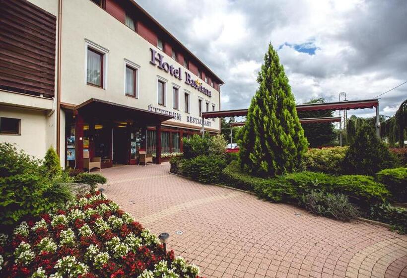 Bassiana Hotel Es Etterem