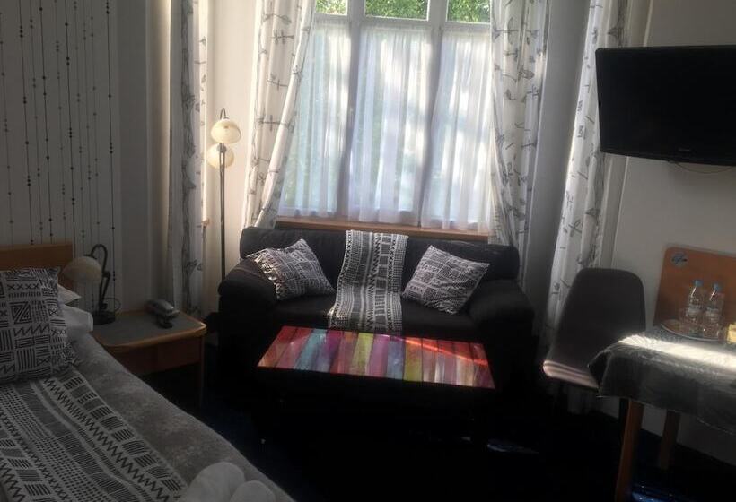 בית מלון כפרי Bella