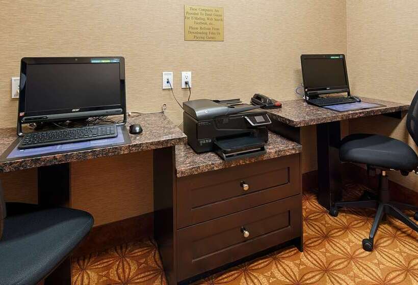 فندق Best Western Plus Estevan Inn & Suites