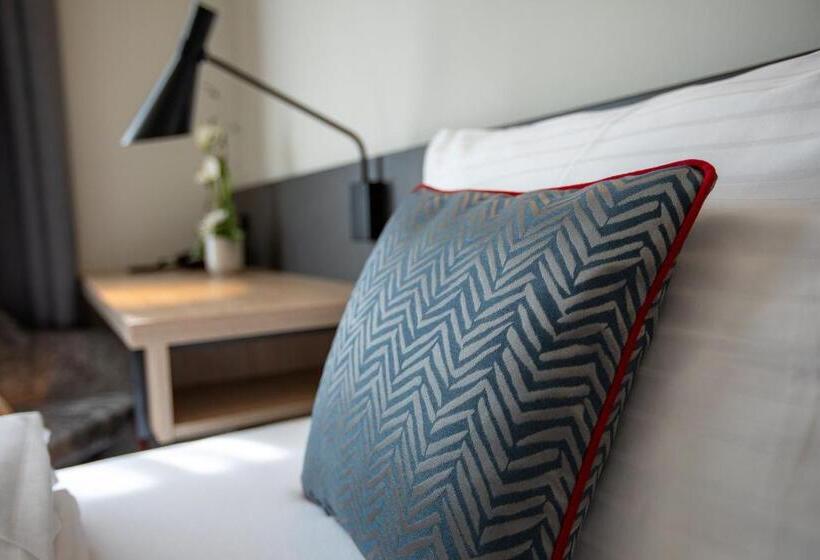 Отель Böhlerstern