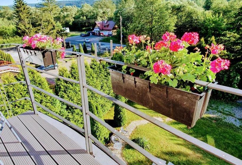 فندق Bialy Dworek