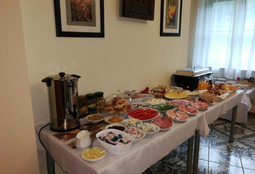 فندق Bialy Dworek