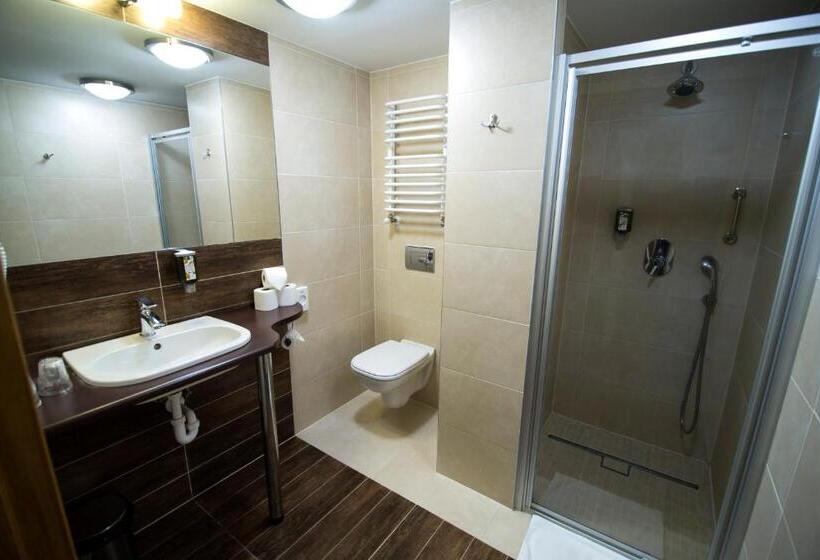 Отель Biathlon Sport & Spa