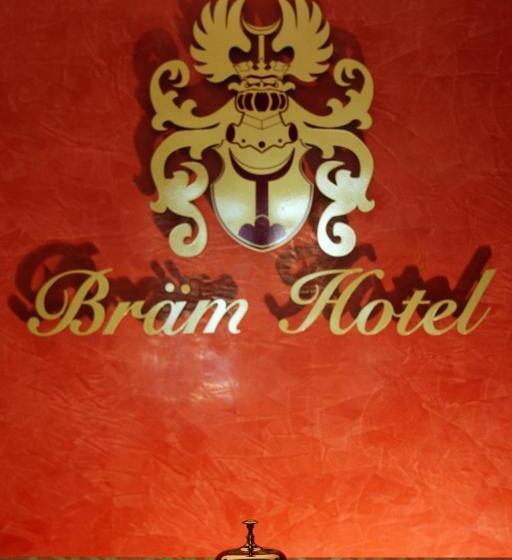 Отель Bram