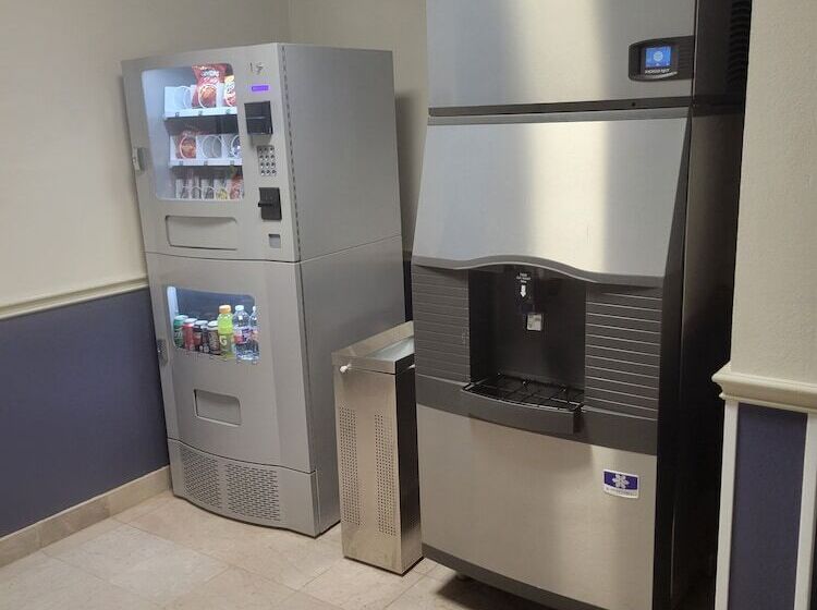 فندق Budget Host Inn And Suites Cameron