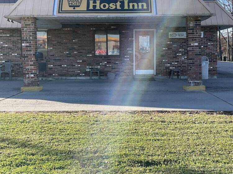 בית מלון כפרי Budget Host Inn