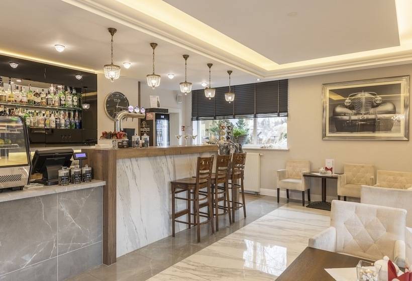 בית מלון כפרי Bursztyn   Bernstein Spa & Wellness