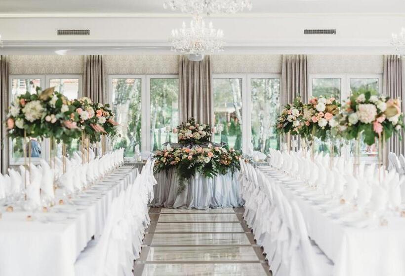 ホテル Bursztyn   Bernstein Spa & Wellness