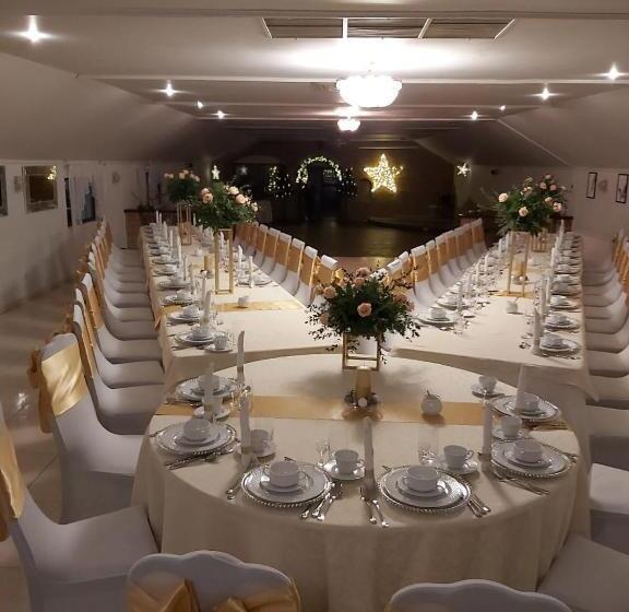 ホテル Centrum Ulan Spa