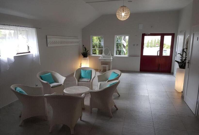 ホテル Centrum Ulan Spa