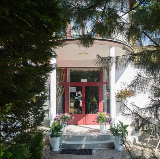 ホテル Centrum Ulan Spa