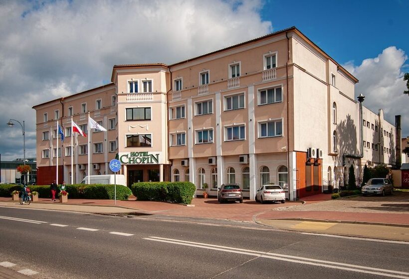 בית מלון כפרי Chopin Business&spa