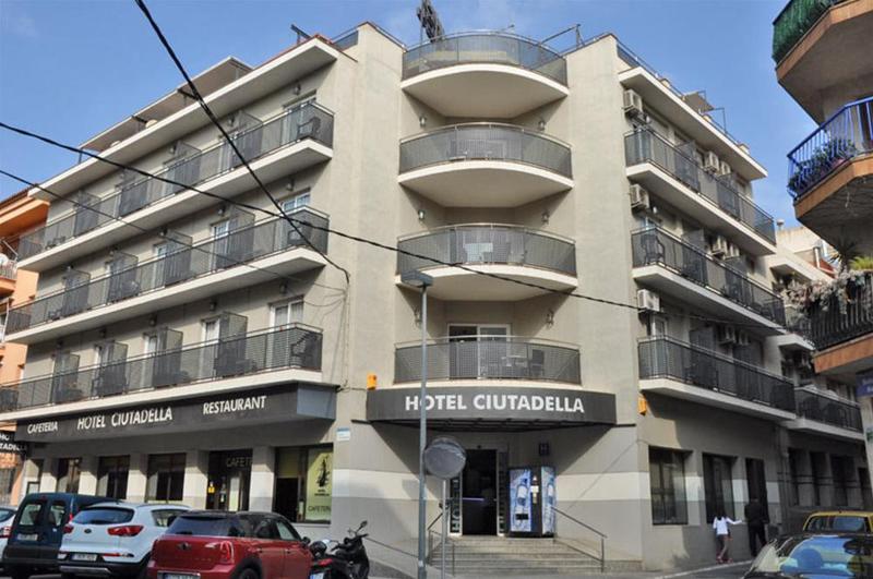 Отель Ciutadella