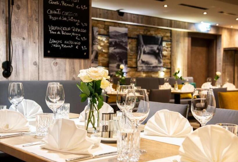 Отель Der Reschenhof