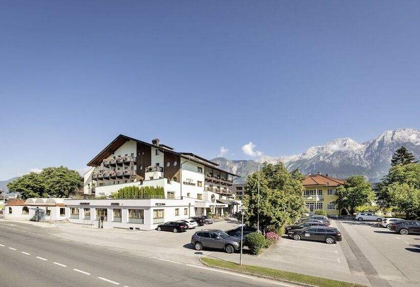 Отель Der Reschenhof