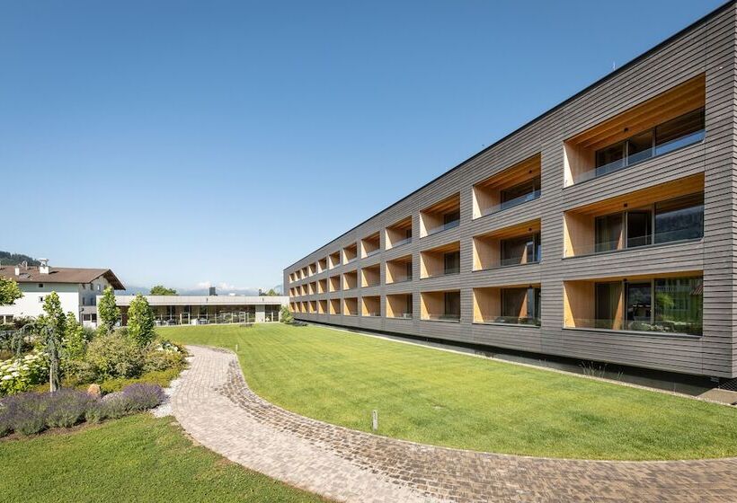 Отель Der Reschenhof