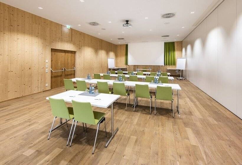 Отель Der Reschenhof