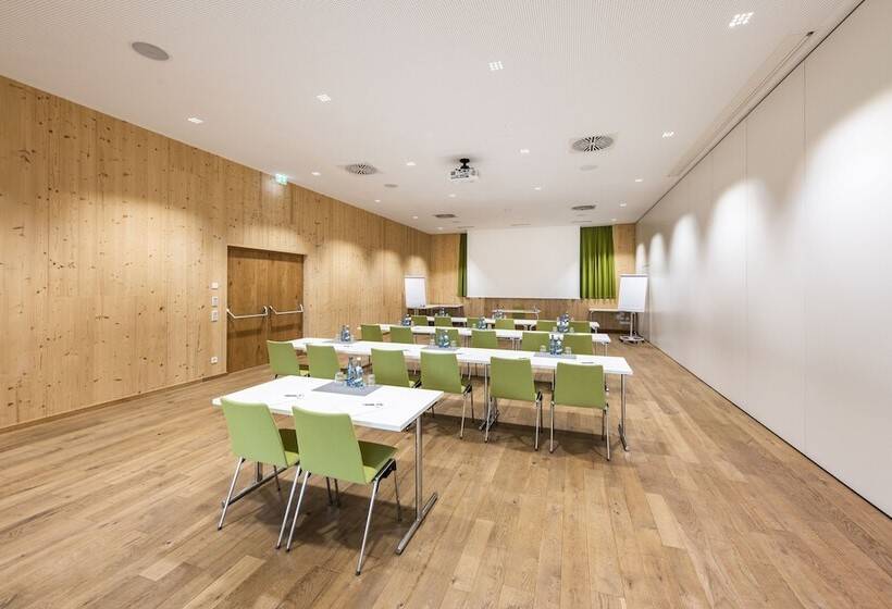 Отель Der Reschenhof