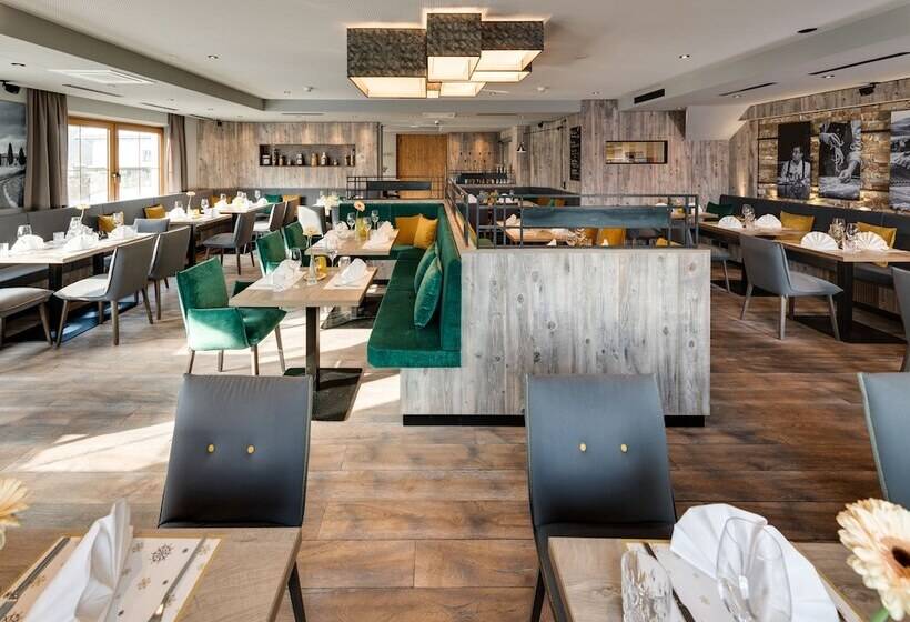 Отель Der Reschenhof