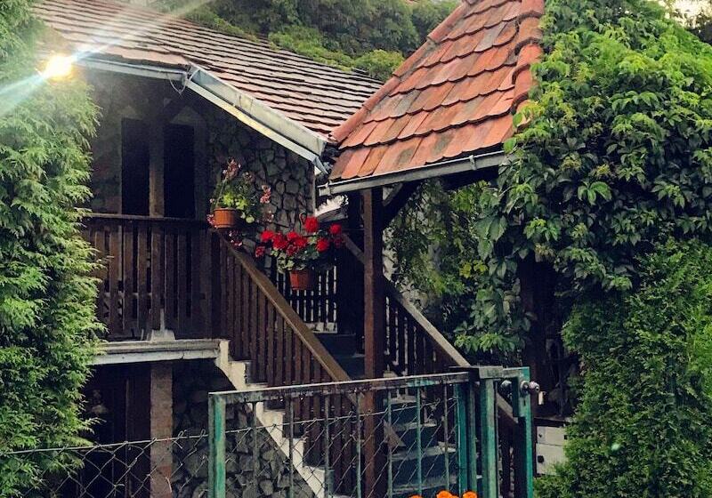 فندق Dworek Adamski