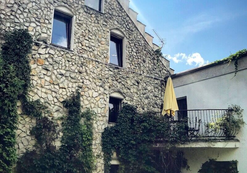 فندق Dworek Adamski