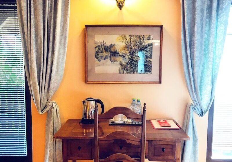 فندق Dworek Adamski