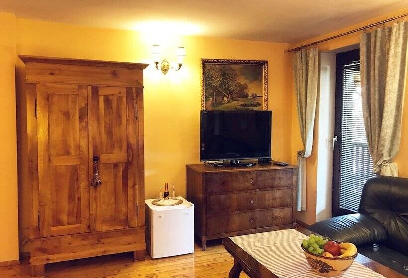 فندق Dworek Adamski