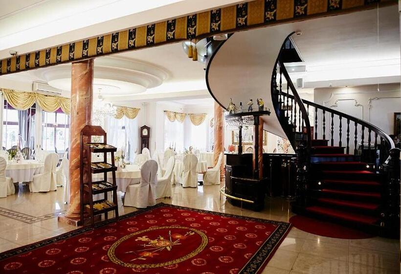 ホテル Dworek Hetmanski