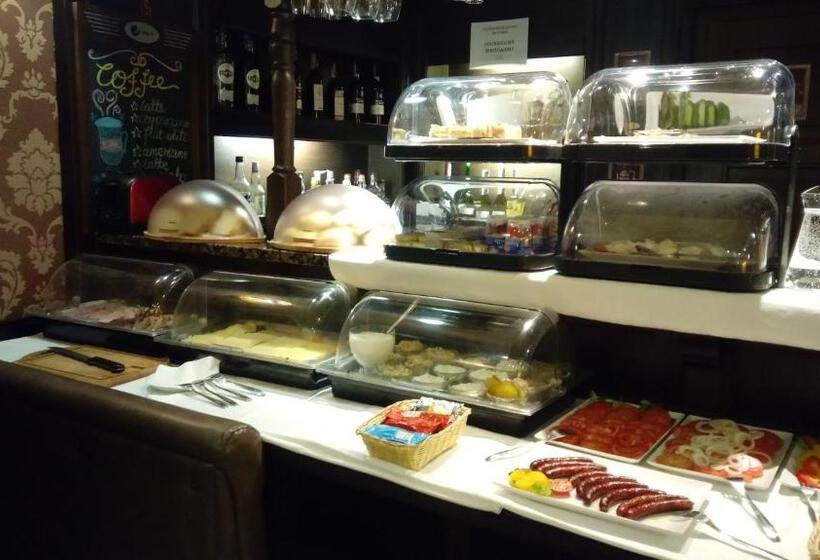 Отель Dworski Galaktyczny Park