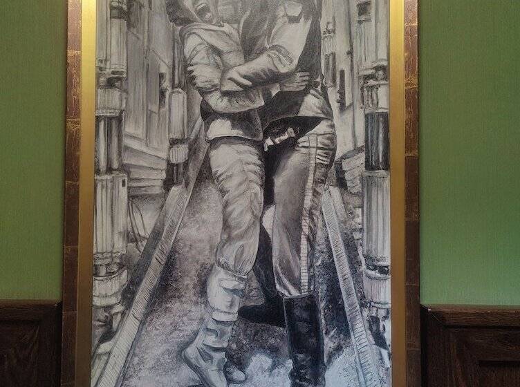 Отель Dworski Galaktyczny Park