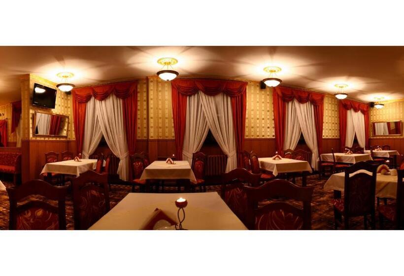 هتل Dwór Jur Gast