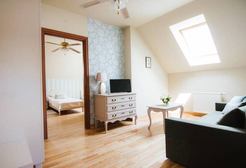 هتل Dwór Konstancin