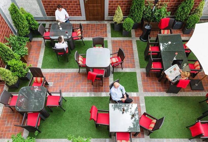 هتل Villagarden Dyplomat