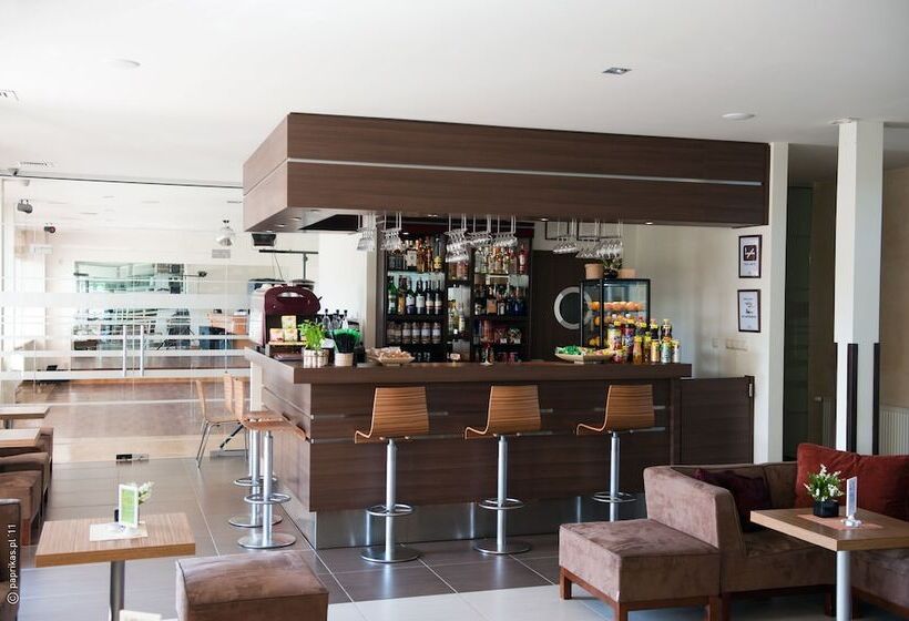 فندق Eden Resort & Spa