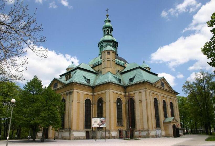 בית מלון כפרי Europa