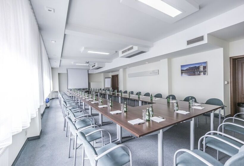 فندق Europa Starachowice