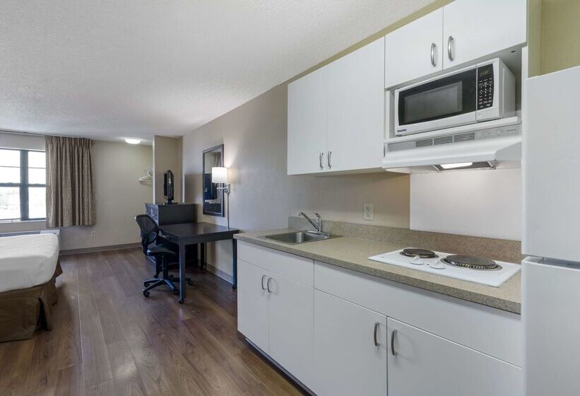 فندق Extended Stay America Suites  Orange County  Katella Ave