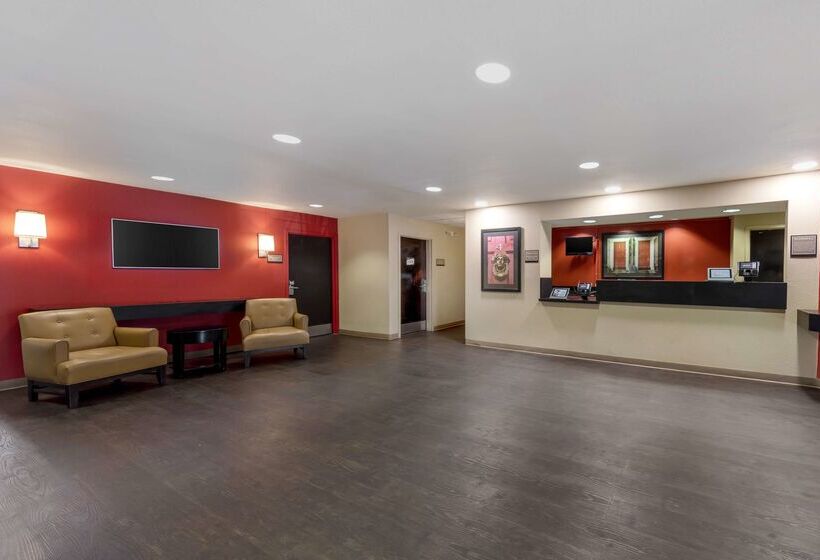 בית מלון כפרי Extended Stay America Suites  Orange County  Katella Ave