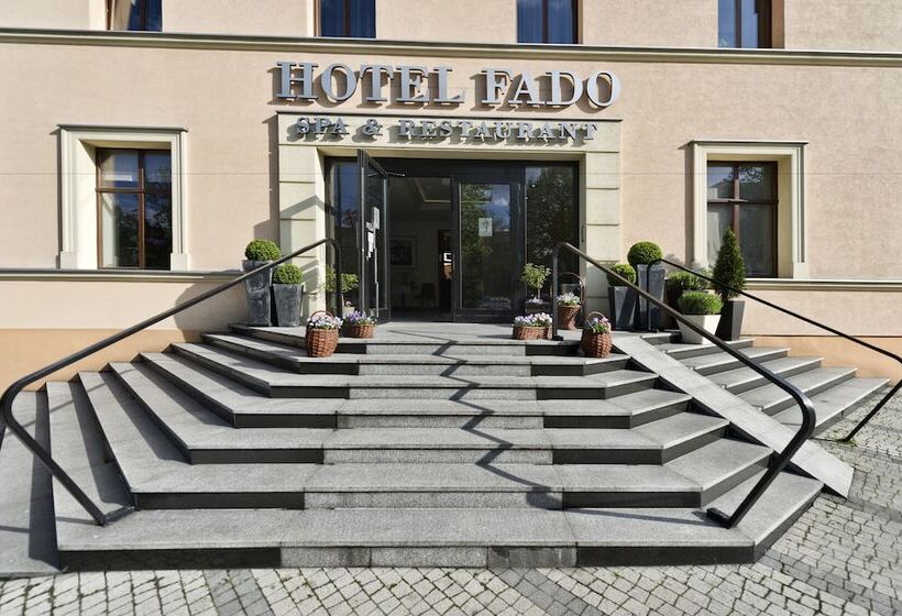 בית מלון כפרי Fado Spa & Restaurant