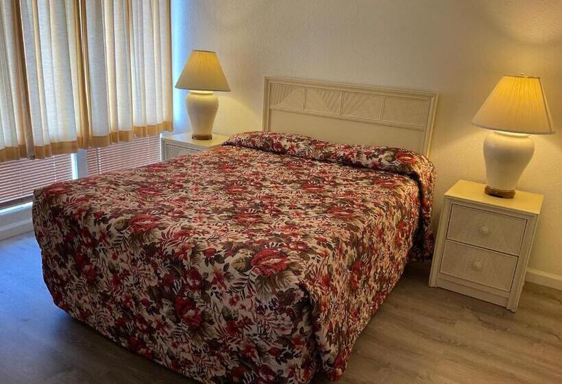 فندق Front Street Inn