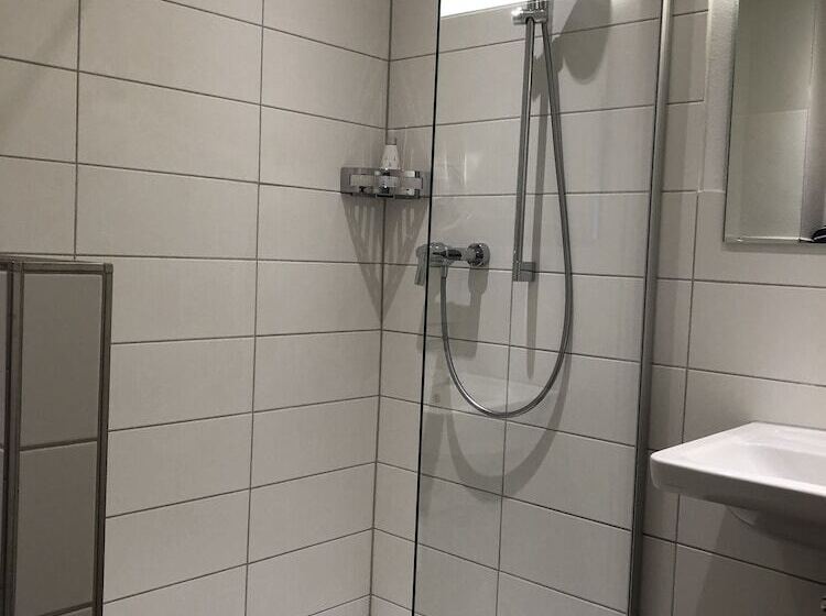 酒店 Gasthof Flotzinger Brau