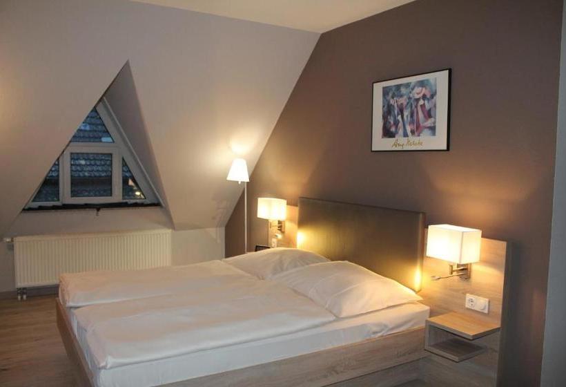 Отель Gasthof Gruner Wald