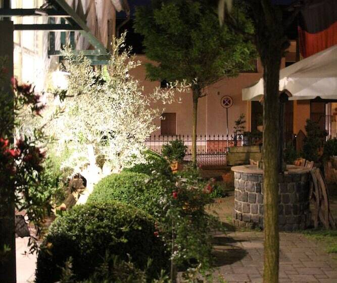 Отель Gasthof Gruner Wald